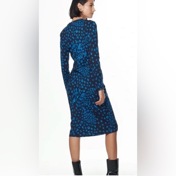NWT The Kit. Long Sleeve Midi Tee Dress in Black & Blue Moonstone - Picture 8 of 11